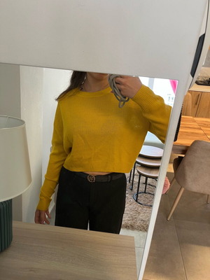 H&M yellow blouse size M like new, barely used