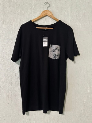 Urban Classics black T-shirt XL, new with pocket