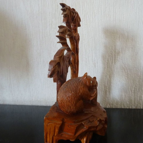 Wood carving with possums like new, Australian made