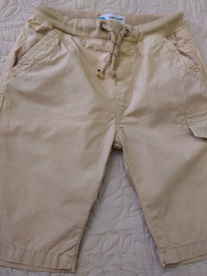 Βερμούδα για αγόρια 7-8 ετών μεταχειρισμένη, μπεζ, άριστη κατάσταση