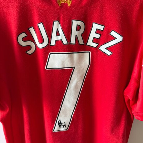 Liverpool Luis Suarez jersey used, size M