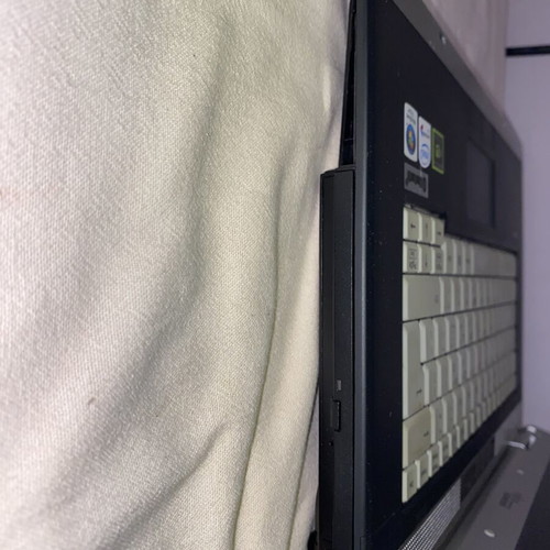 Fujitsu Siemens AMILO Pro V3545 laptop used, model MS2202