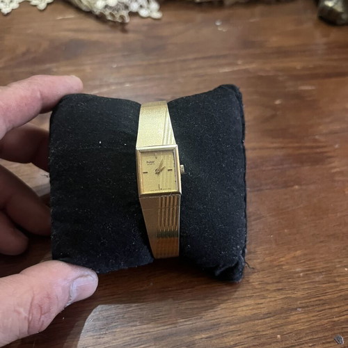 Pulsar 24k gold-plated women's watch like new