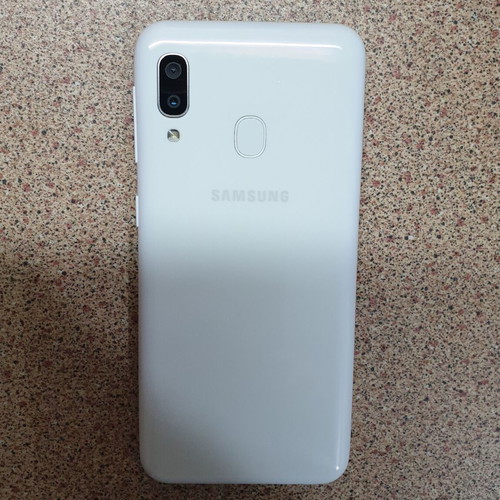 Samsung A20e smartphone, white, 32GB, dual SIM, NFC