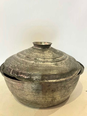 Vintage copper pot used, 17x25 cm