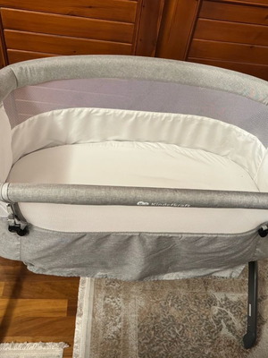 Kinderkraft λίκνο μεταχειρισμένο με ρύθμιση ύψους και πλαϊνό άνοιγμα