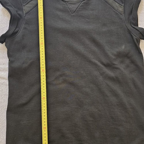 BodyTalk men's sleeveless shirt Large, like new, black