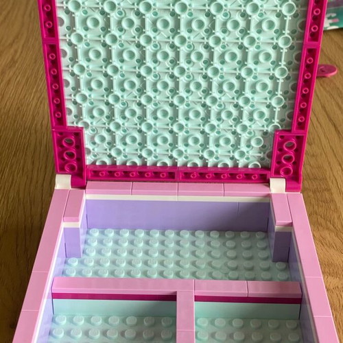 Lego Dots Jewelry Box 41915 like new with gift bracelet