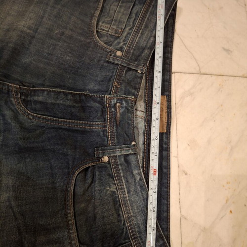 Men's jeans with rip above the knee like new, size L, blue