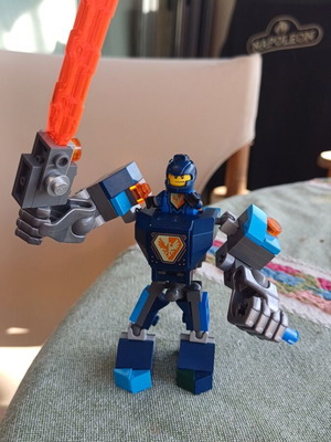 Lego Nexo Knights 70362 used, missing shield, with manual no box