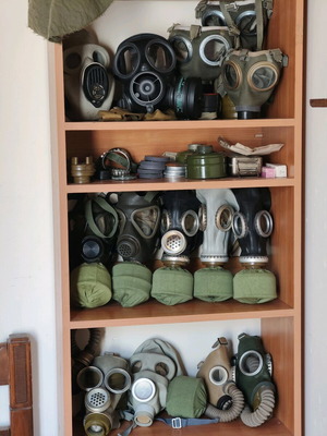 Gas masks like new