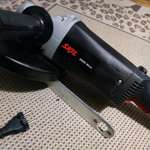 Skil Electric Grinder 230mm 2000w like new