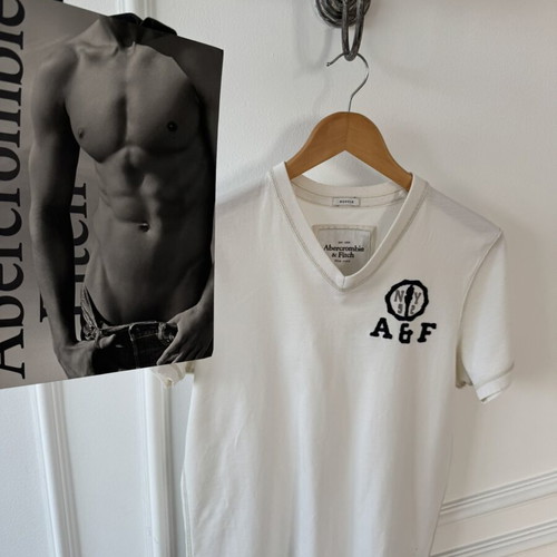 Abercrombie & Fitch Muscle Vintage V-Neck T-Shirt Size M used, cotton
