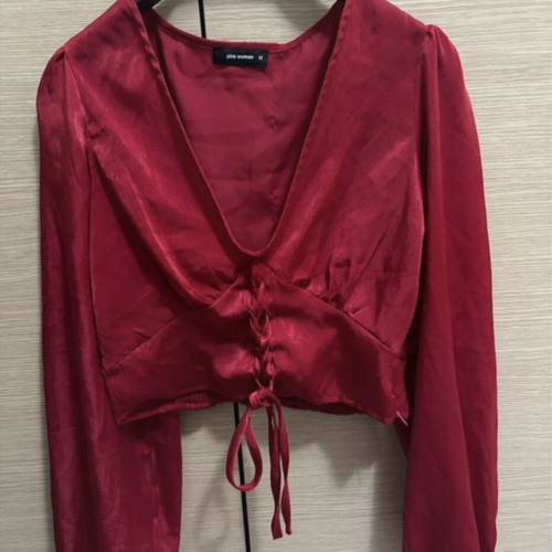 Star Body H red blouse like new size M