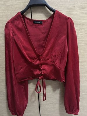 Star Body H red blouse like new size M