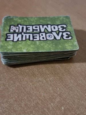 Board game Зловещие зомбецы like new, complete set