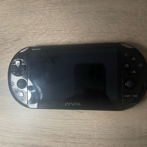 PS Vita употребявана с всички игри, идеална конзола за деца