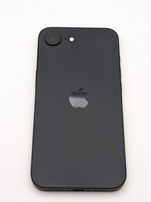 iPhone 16e Black like new, 100% battery, 8 charges