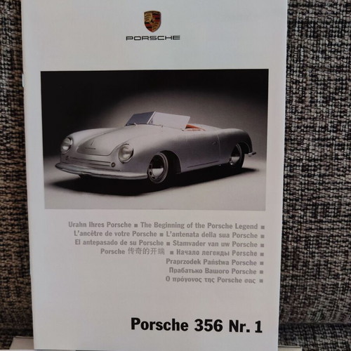 Porsche 356 No.1 Roadster – Collectible Model Kit 1:43
