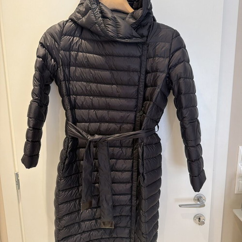 Max Mara The Cube puffer coat black size XS-S like new