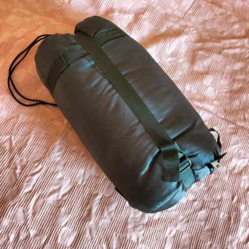 Sleeping Bag Survivor Military like new with carrying case