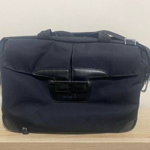 Samsonite shoulder bag waterproof used, black