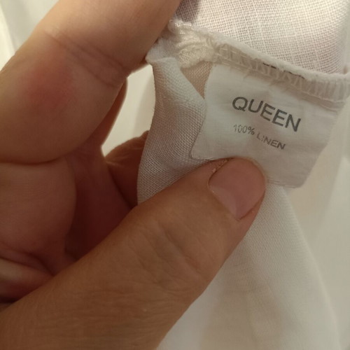 Women's linen top Queen Exclusive with ethnic embroidery, like new