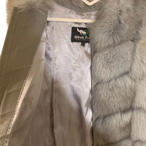 Long sleeveless vest 100% natural fox fur, like new, baby blue with black patterns
