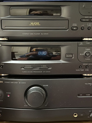 Technics sound system used with radio, cassette player, CD player, amplifier, and speakers