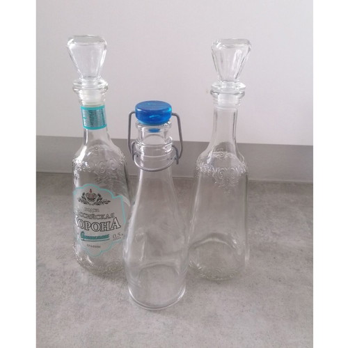 Glass collectible bottles like new, set of 3, 750ml and smaller