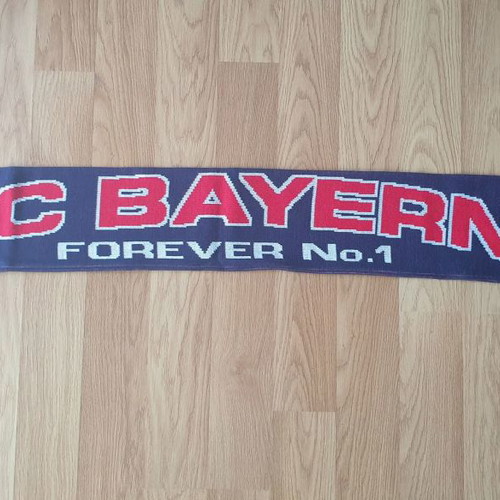 FC Bayern scarf new, authentic from the boutique