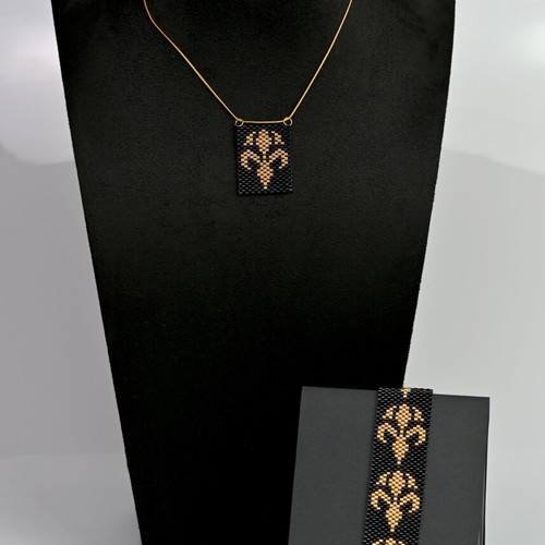 Golden Iris necklace and bracelet custom made, black and gold
