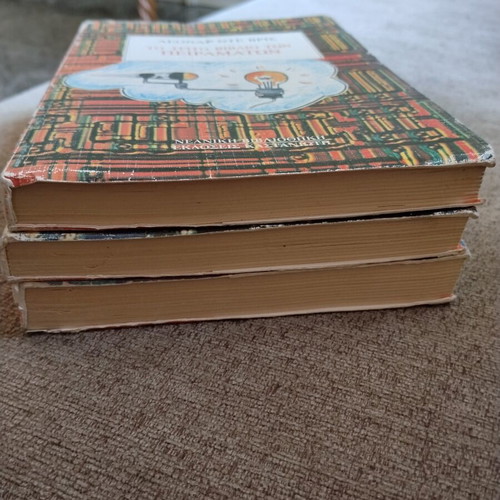 Complete trilogy The Books of Experiments by Leonard de Vries used