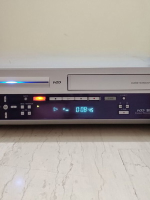 JVC HM HDS1 SVHS ET HDD VCR player recorder combo used for repair