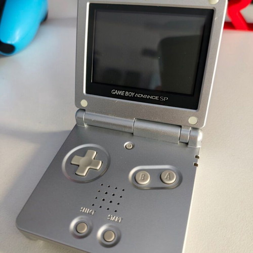 Nintendo Advance SP like new handheld console