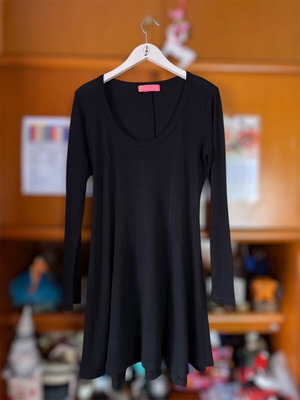 Lynne dress black like new, size S