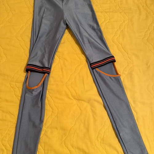 Sunsetgo! leggings like new with knee cutouts, size S