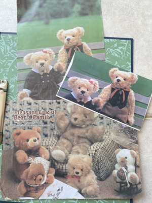 Correspondence pack like new