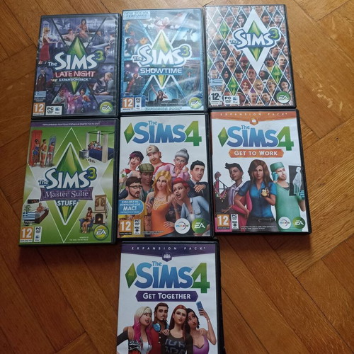 The Sims 4 PC game collection, 7 DVDs