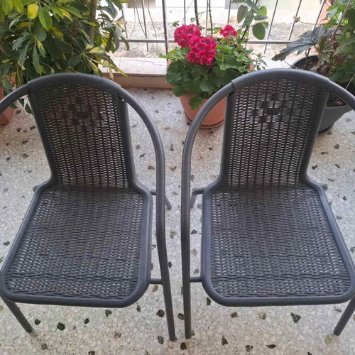 Σετ τραπέζι και 2 καρέκλες για βεράντα σχεδόν καινούργιο, ματ σκούρο γκρι