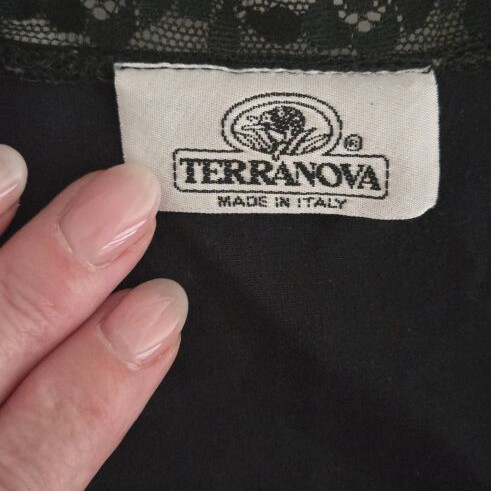 Terranova black crop top used, lace details, size M