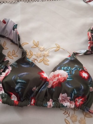 Bikini top, floral print, suitable for XS S