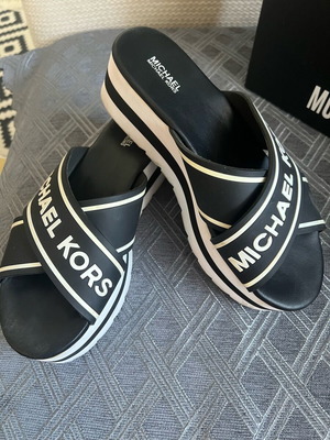 Michael Kors women's platform slippers like new, size 37, black