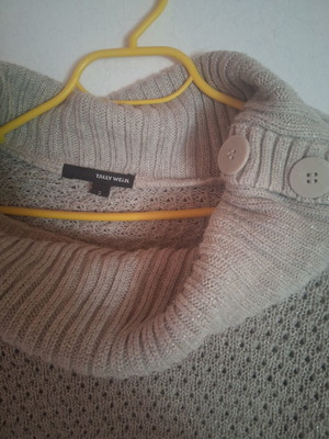 Tally Weijl knitted sweater small beige gold like new
