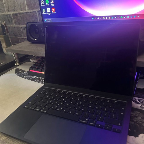 MacBook M4 16GB/500GB brand new