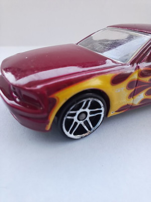 Hot Wheels 2005 Ford Mustang GT diecast car
