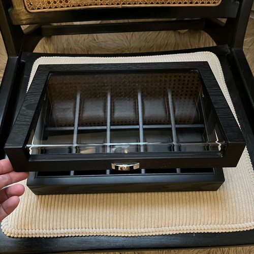 Watch box display Trendhim like new, black wood veneer for 10 watches