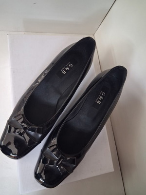 Women's shoes size 41 new black