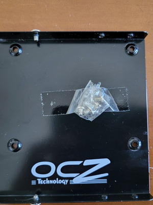 OCZ disk mounting bracket 2.5 to 3.5 inches used