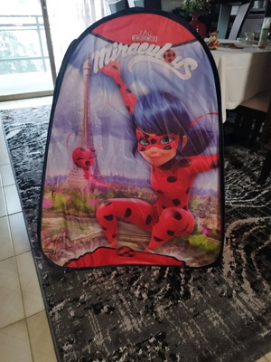 Ladybag folding tent with lights like new